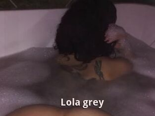 Lola_grey