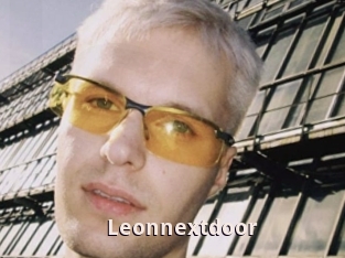 Leonnextdoor