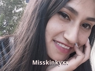 Misskinkyxx