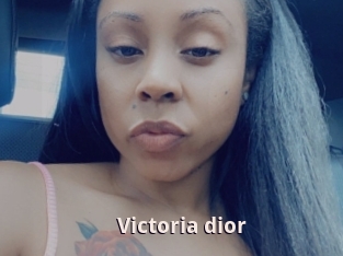 Victoria_dior